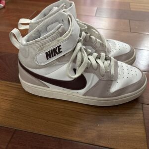 Nike Court Borough Mid 2 Sneakers – Size 6Y White/Burgundy Crush/Platinum Violet